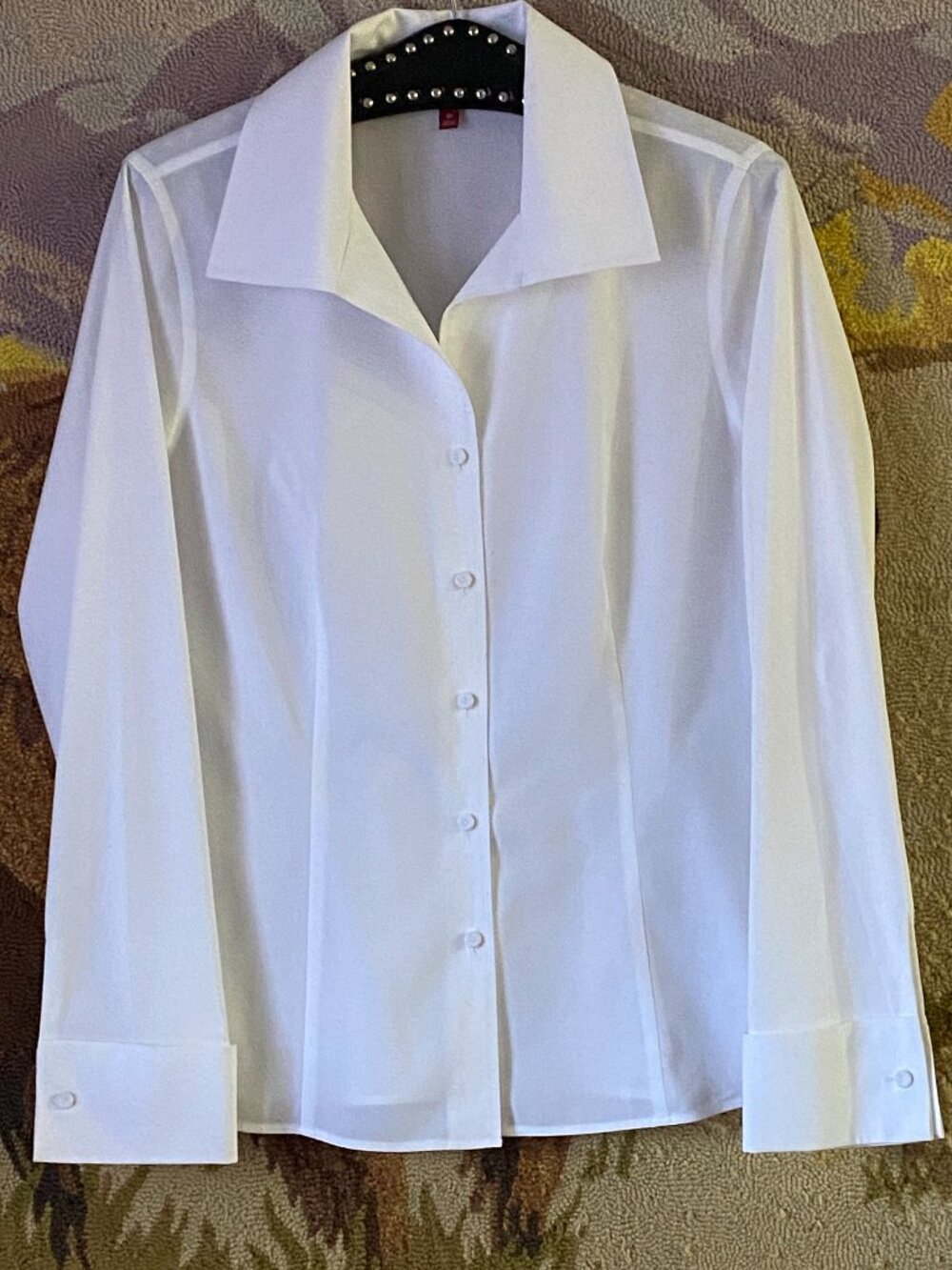 Talbots Wrinkle Resistant  Sz 10 (M) White Blouse Button Up Shirt Long Sleeve